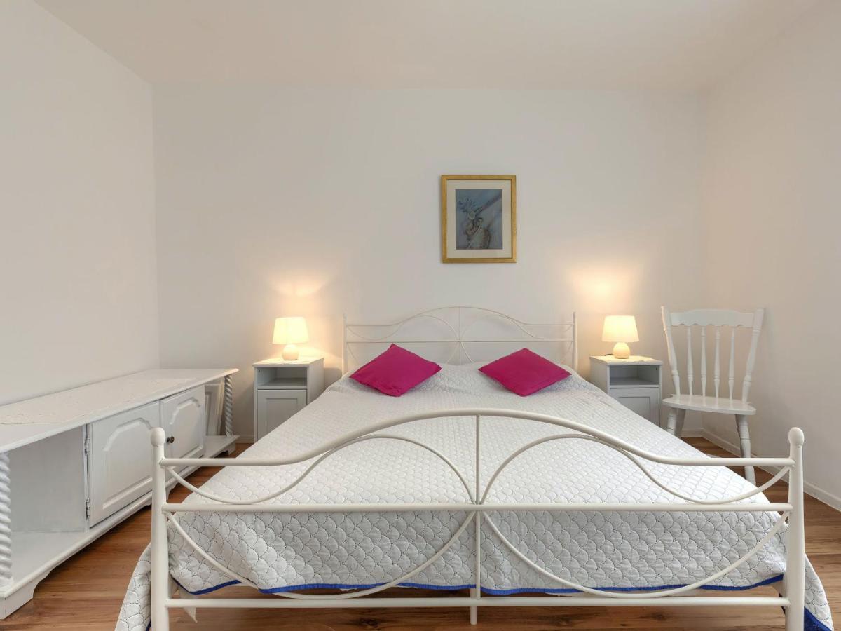 Apartment Laura By Interhome Pula Exterior foto