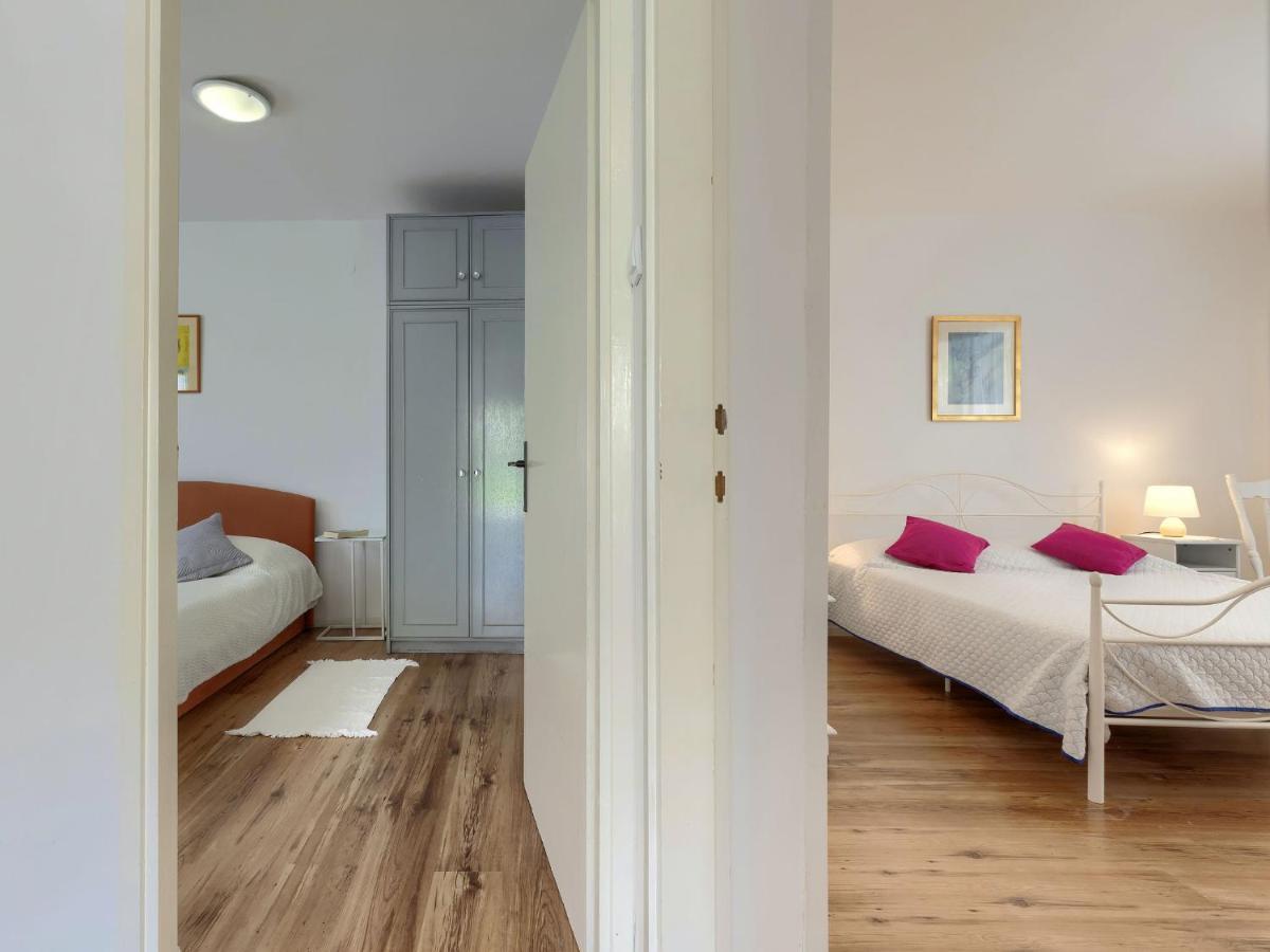 Apartment Laura By Interhome Pula Exterior foto